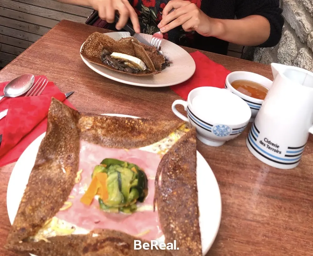 Crêpes Complet Jambon Emmental
